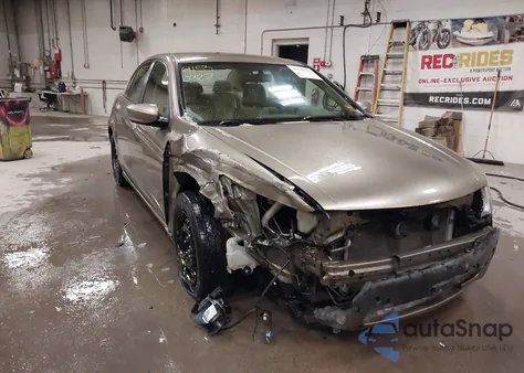 2010 Honda Accord 2.4 Lx из США, поврежденный, VIN 1HGCP2F35AA159101